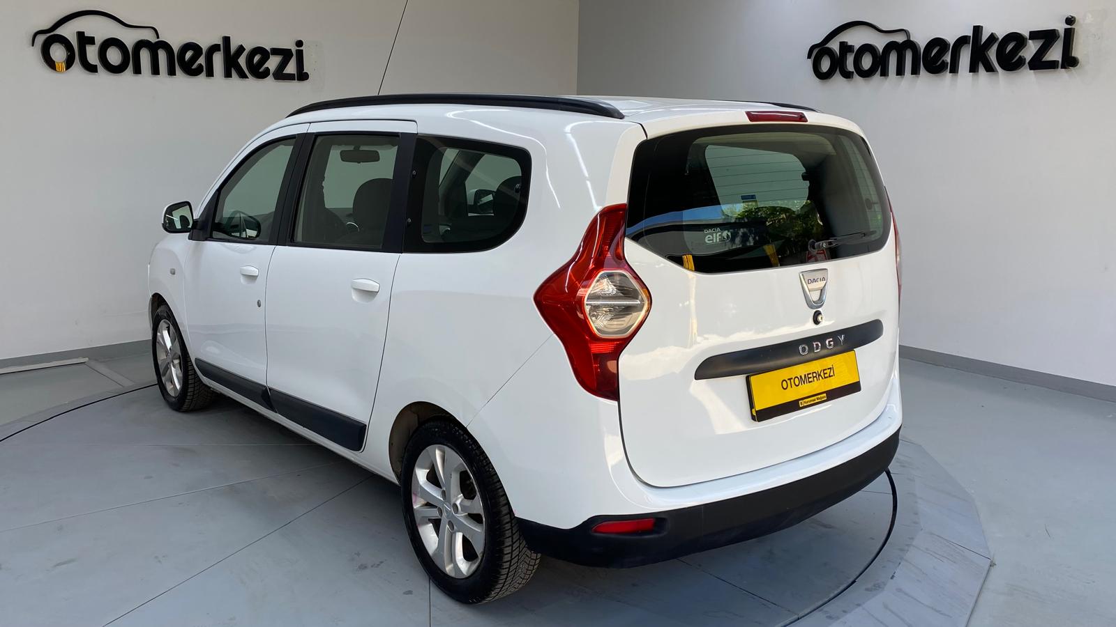 DACIA LODGY 6